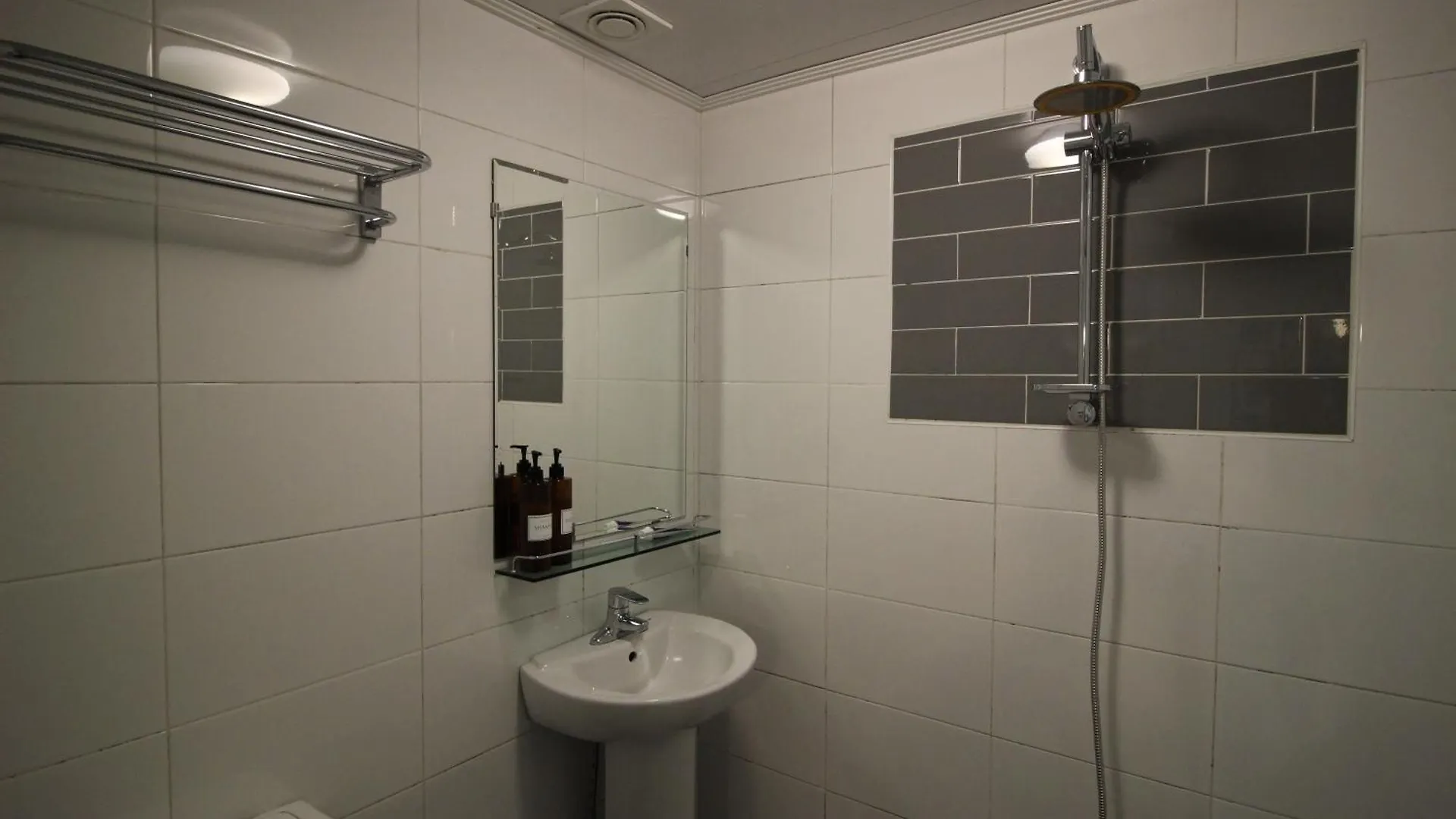 Bunk Guesthouse Hongdae Seoul Guest house